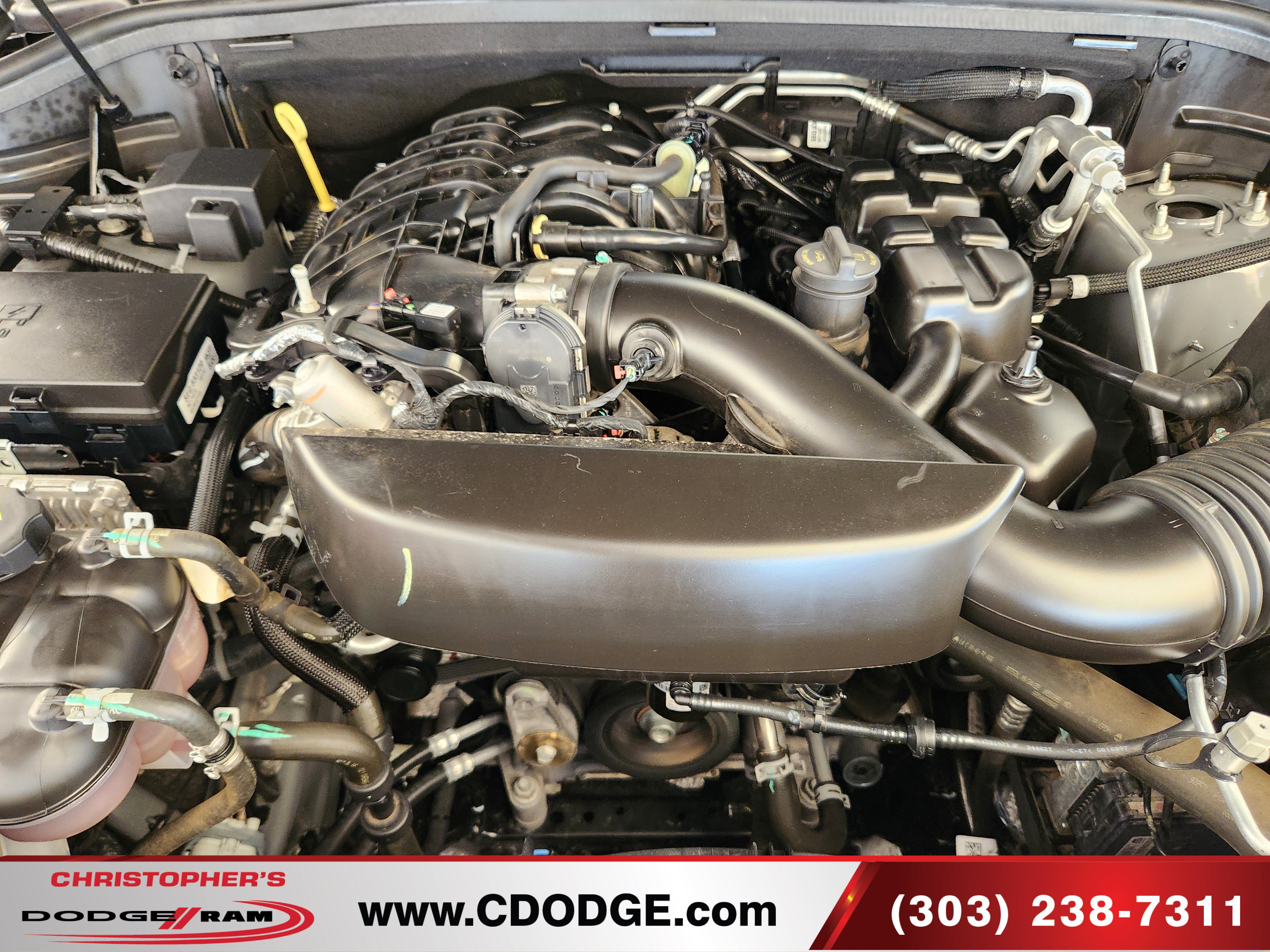 Used 2022 Dodge Durango SXT w/ Blacktop Package AWD/4WD image 24