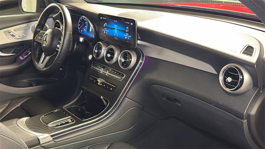 Used 2021 Mercedes-Benz GLC 300 4MATIC w/ AMG Line image 11