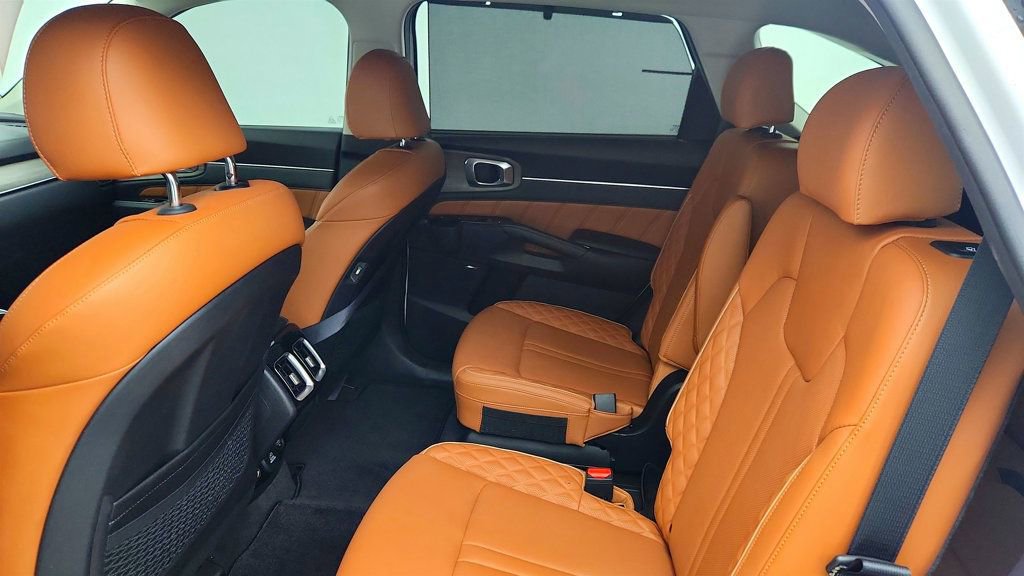 Used 2023 Kia Sorento SX Prestige image 20