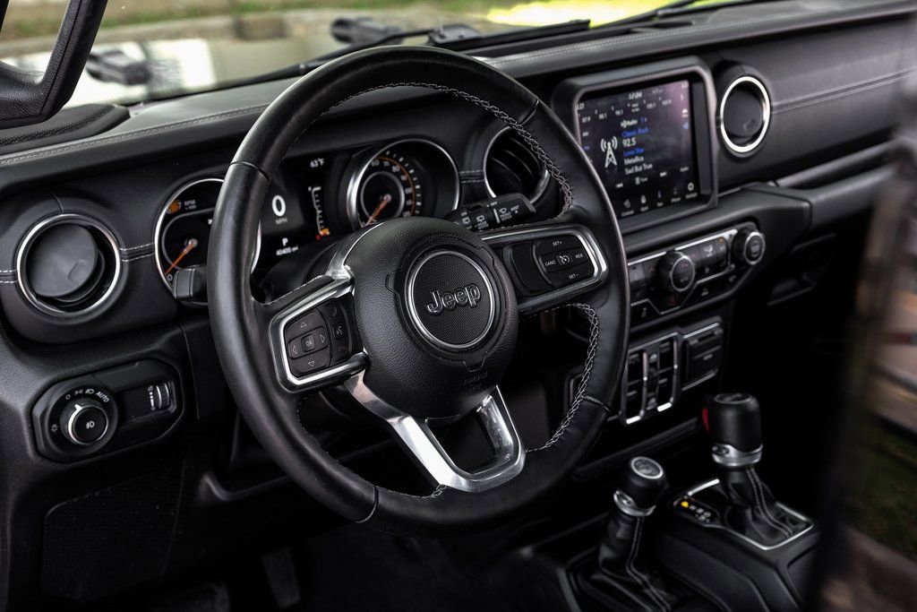 Used 2023 Jeep Wrangler Sahara w/ Cold Weather Group image 4