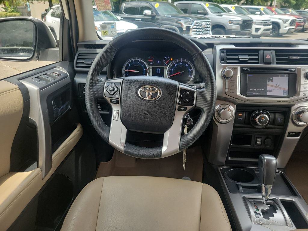 Used 2017 Toyota 4Runner SR5 Premium RWD image 18