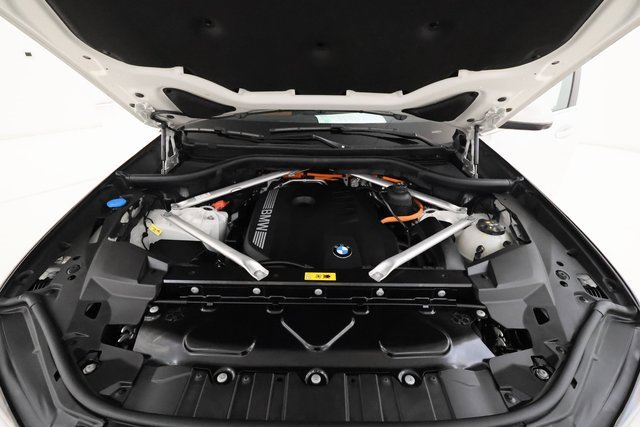 Used 2024 BMW X5 xDrive50e image 6