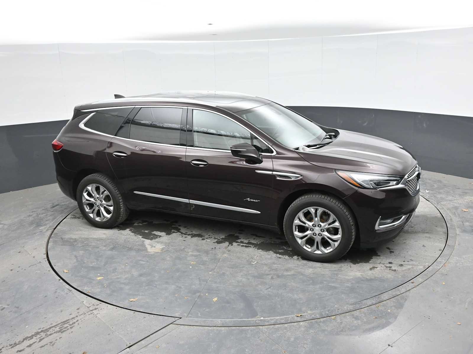 Used 2020 Buick Enclave Avenir w/ Avenir Technology Package AWD/4WD image 40