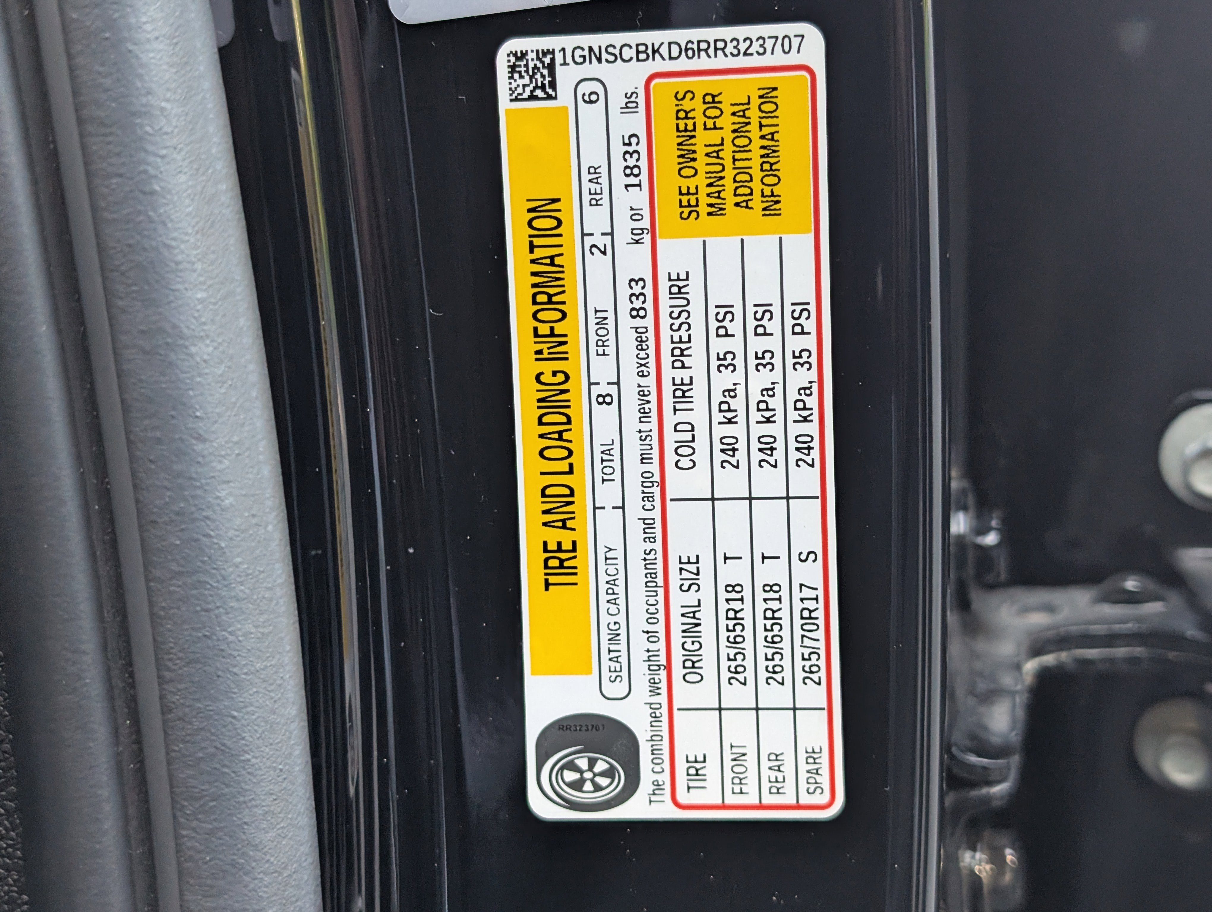 Used 2024 Chevrolet Suburban LS RWD image 38