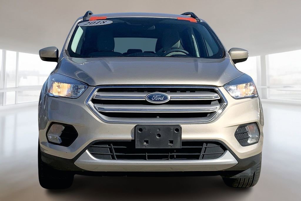 Used 2018 Ford Escape SE image 3