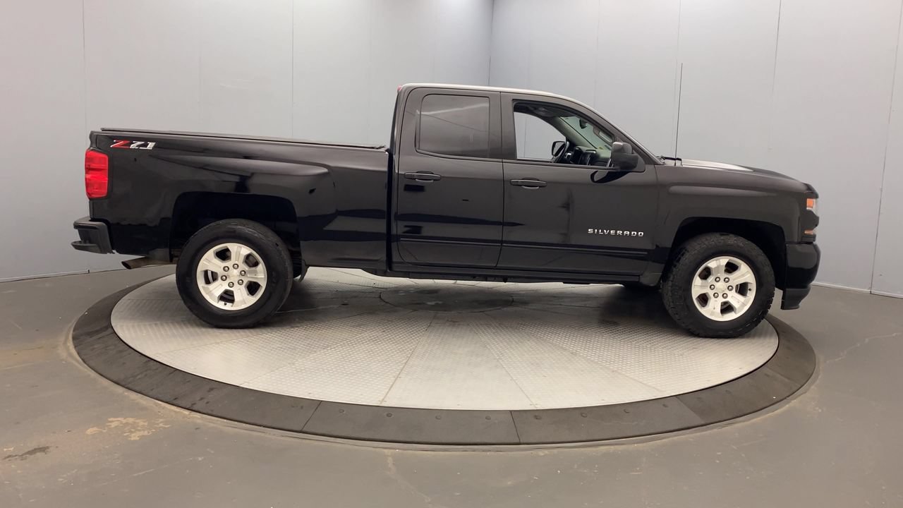Used 2018 Chevrolet Silverado 1500 LT w/ All Star Edition AWD/4WD image 6