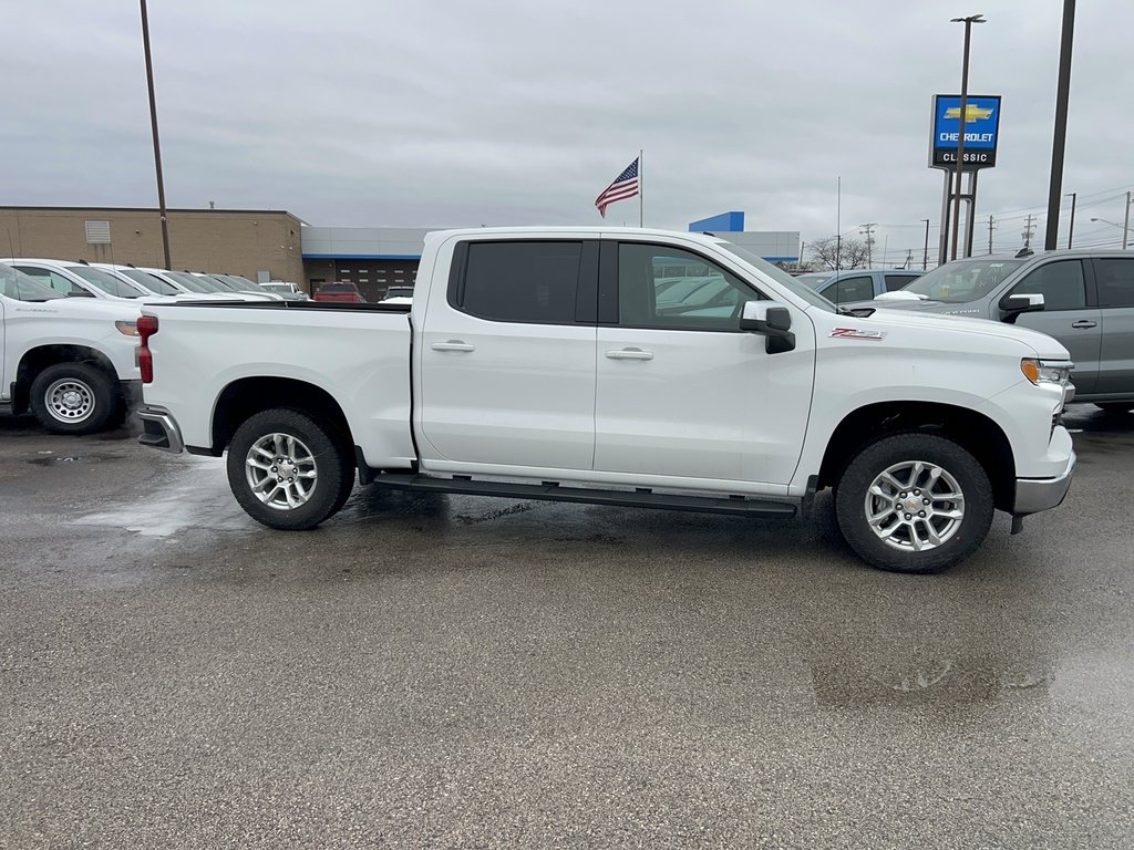 New 2026 Chevrolet Silverado 1500 LT w/ Z71 Off-Road Package AWD/4WD image 4