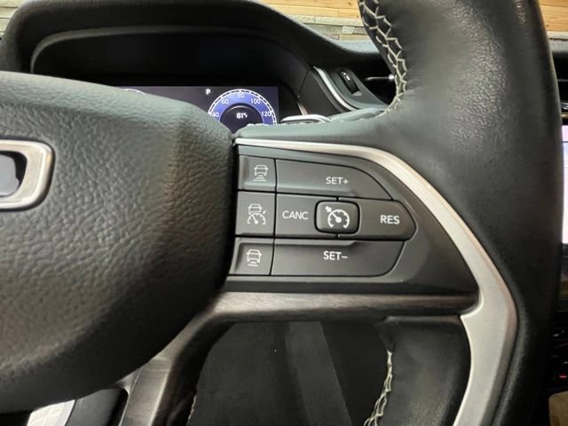 Used 2022 Jeep Grand Cherokee Limited AWD/4WD image 19