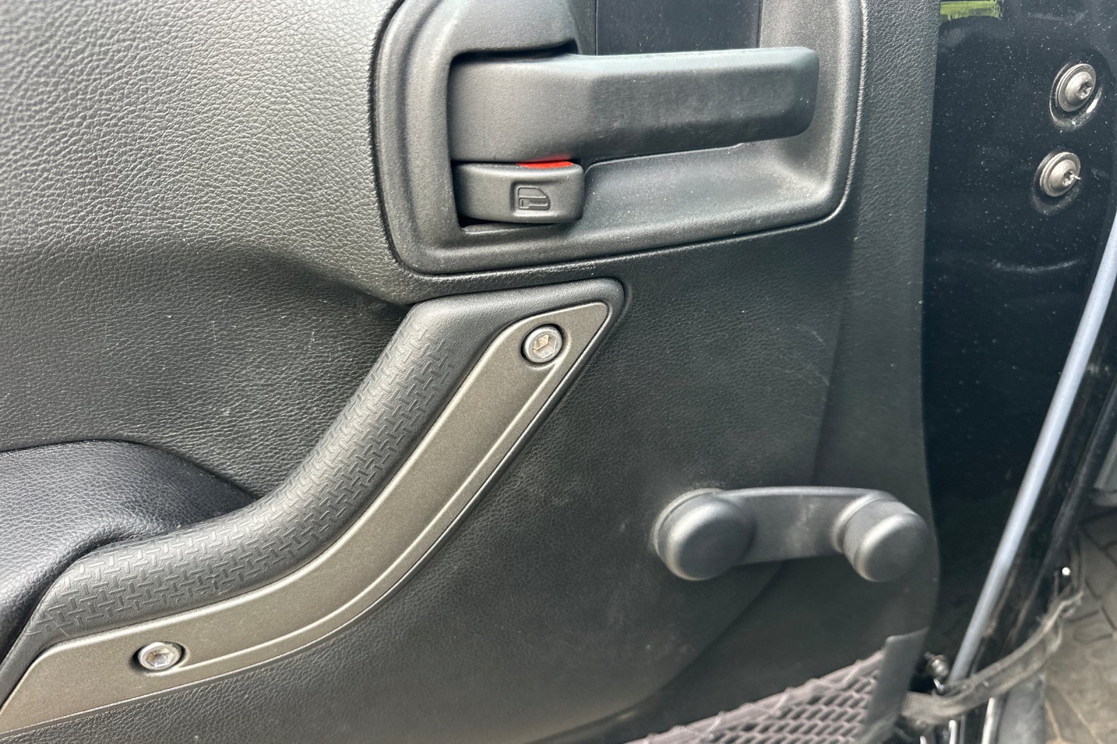 Used 2016 Jeep Wrangler Sport AWD/4WD image 11