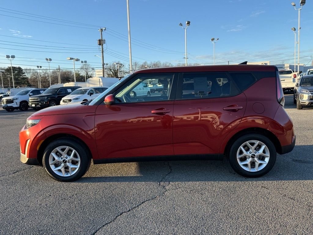 Used 2024 Kia Soul LX w/ Option Group 015 image 7