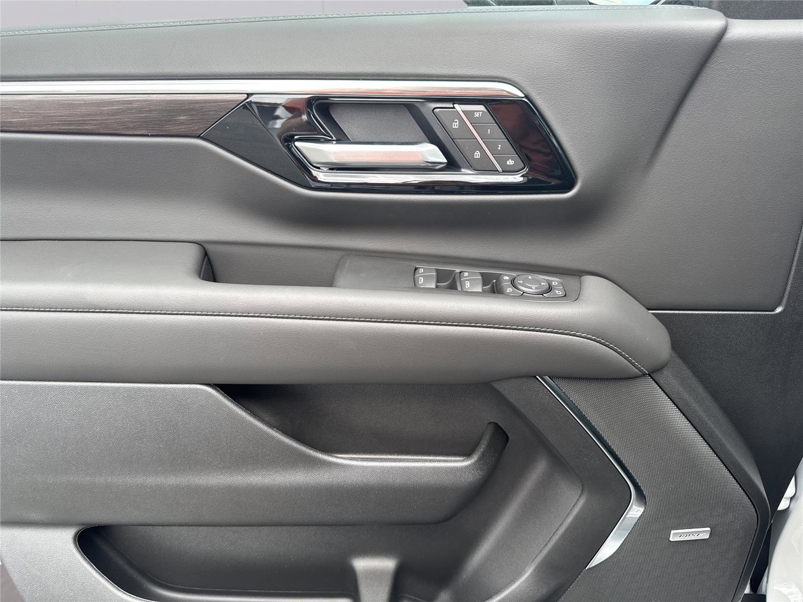 New 2026 Chevrolet Suburban LT w/ Comfort Package RWD image 21