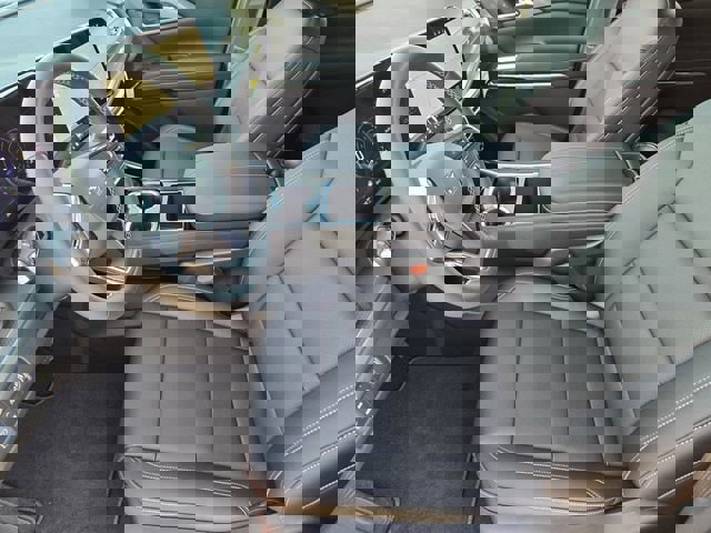 New 2026 Chevrolet Traverse LT w/ Midnight/Sport Edition image 9