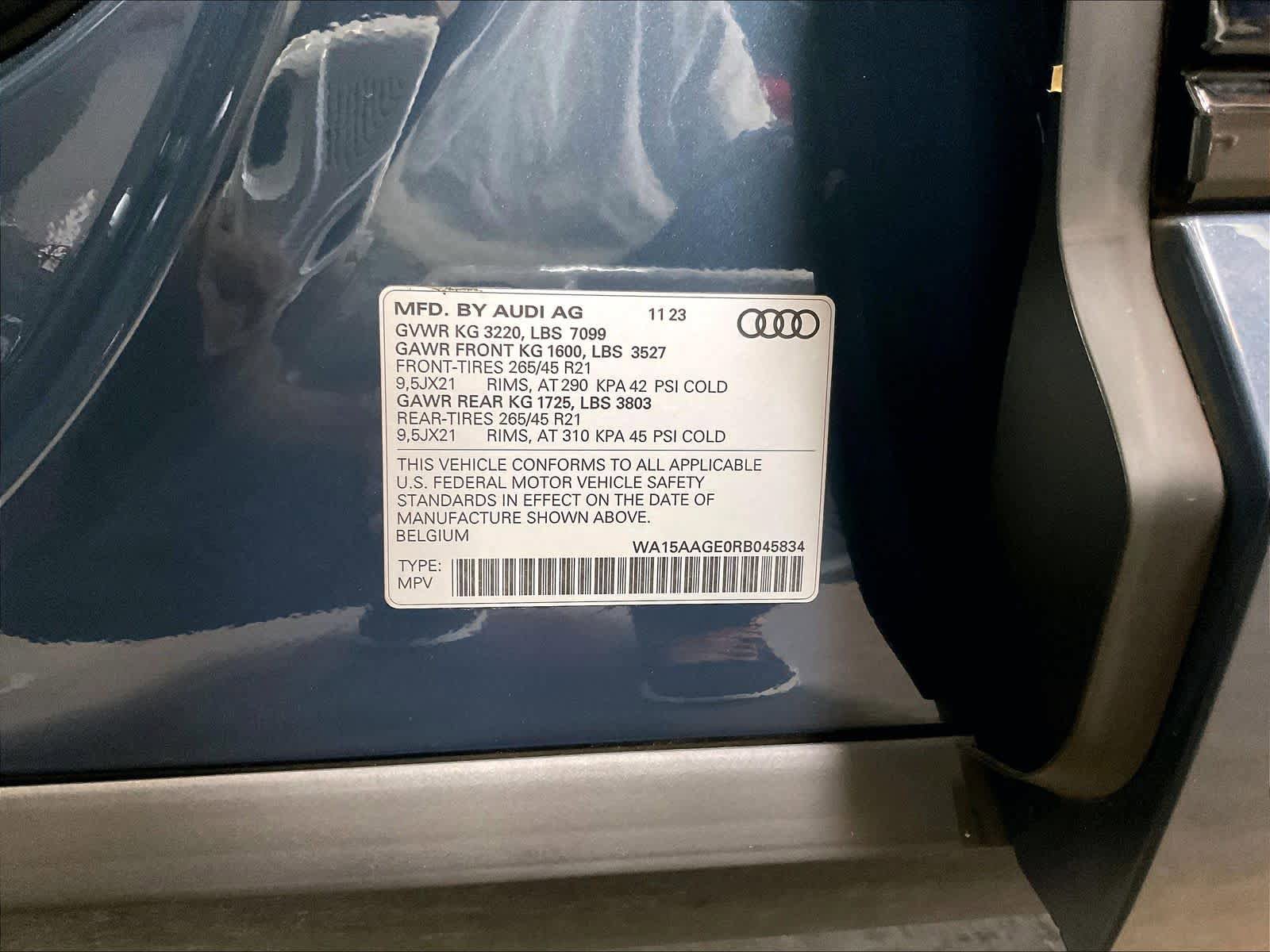 Certified 2024 Audi Q8 e-tron Premium Plus AWD/4WD image 34