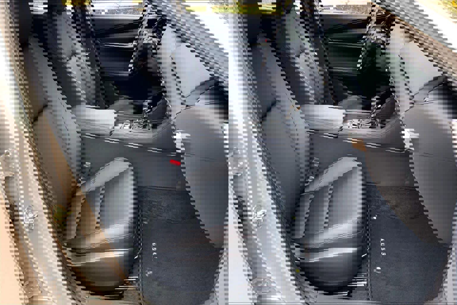 Used 2023 MAZDA MAZDA3 s image 8