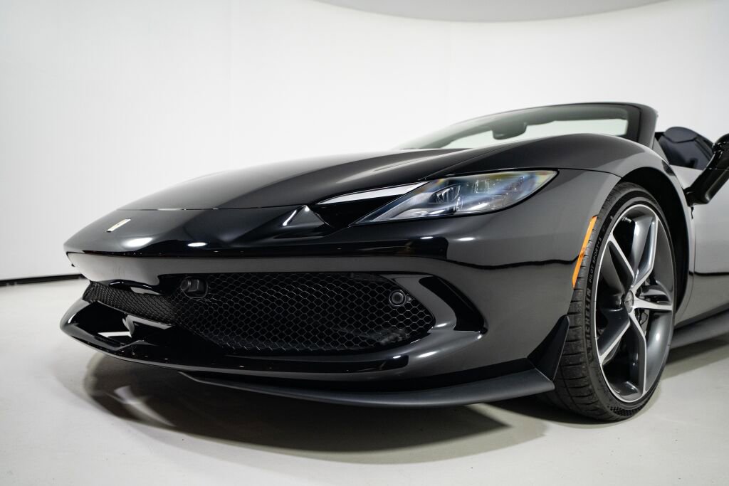 Used 2025 Ferrari 296 GTS image 22