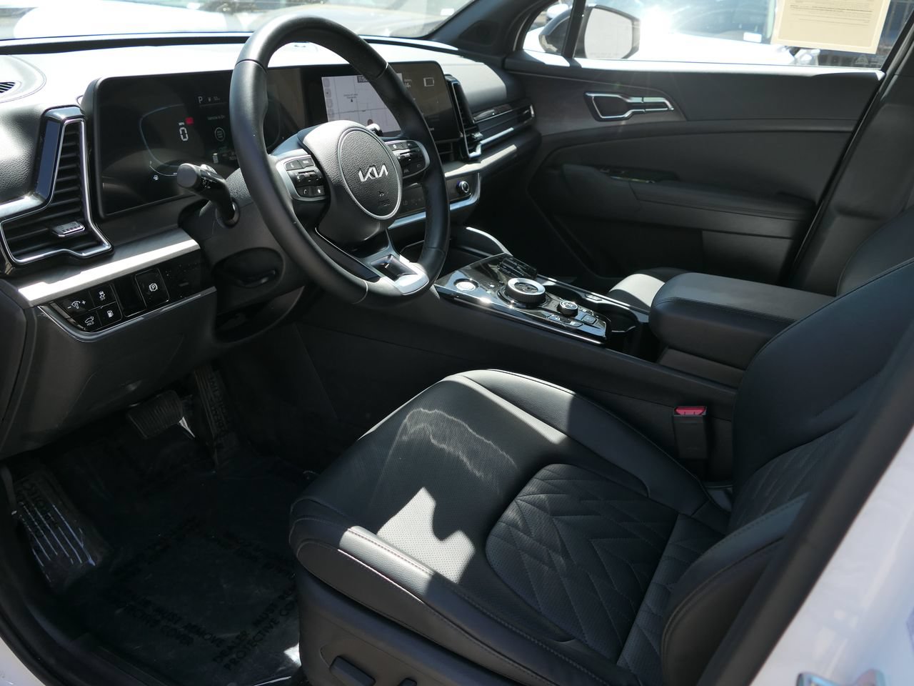 Used 2025 Kia Sportage X-Line AWD/4WD image 11