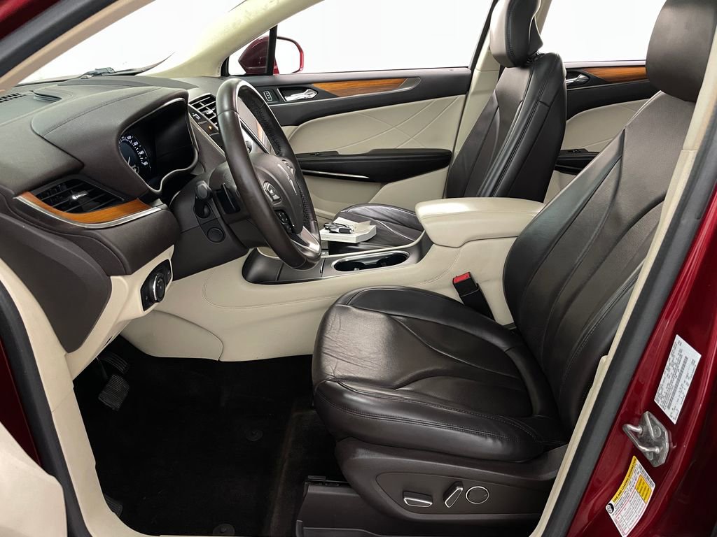 Used 2016 Lincoln MKC Reserve w/ Lincoln MKC Climate Package image 9
