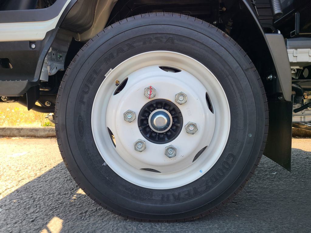New 2025 Chevrolet Low Cab Forward RWD image 15