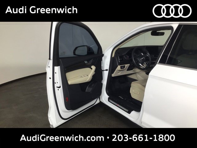 Certified 2024 Audi Q5 2.0T Premium AWD/4WD image 9
