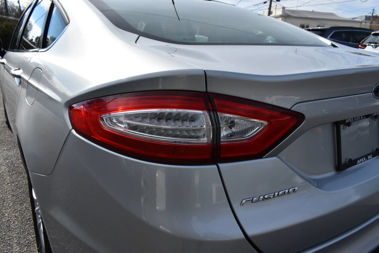 Used 2016 Ford Fusion S image 32