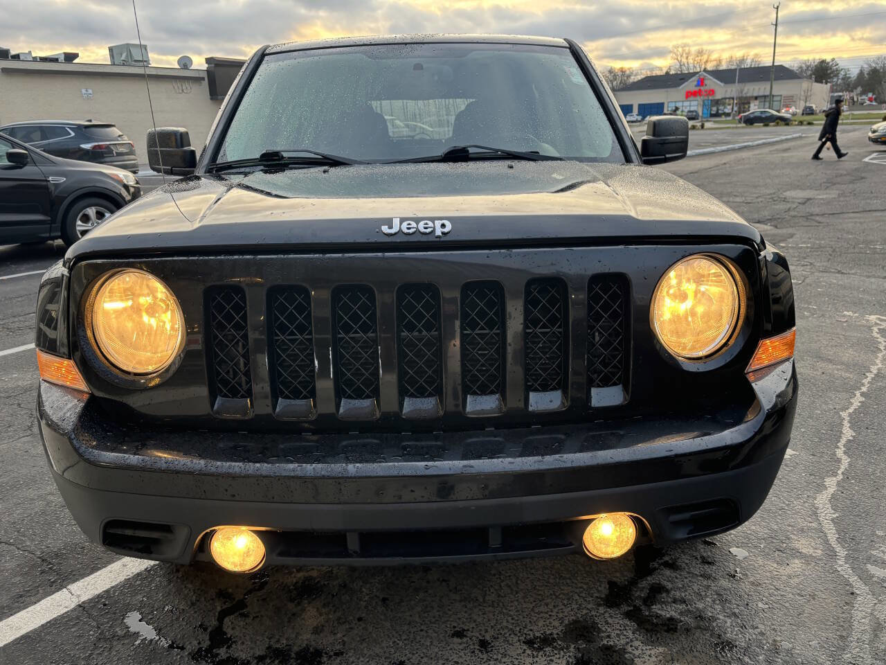 Used 2011 Jeep Patriot Latitude image 4