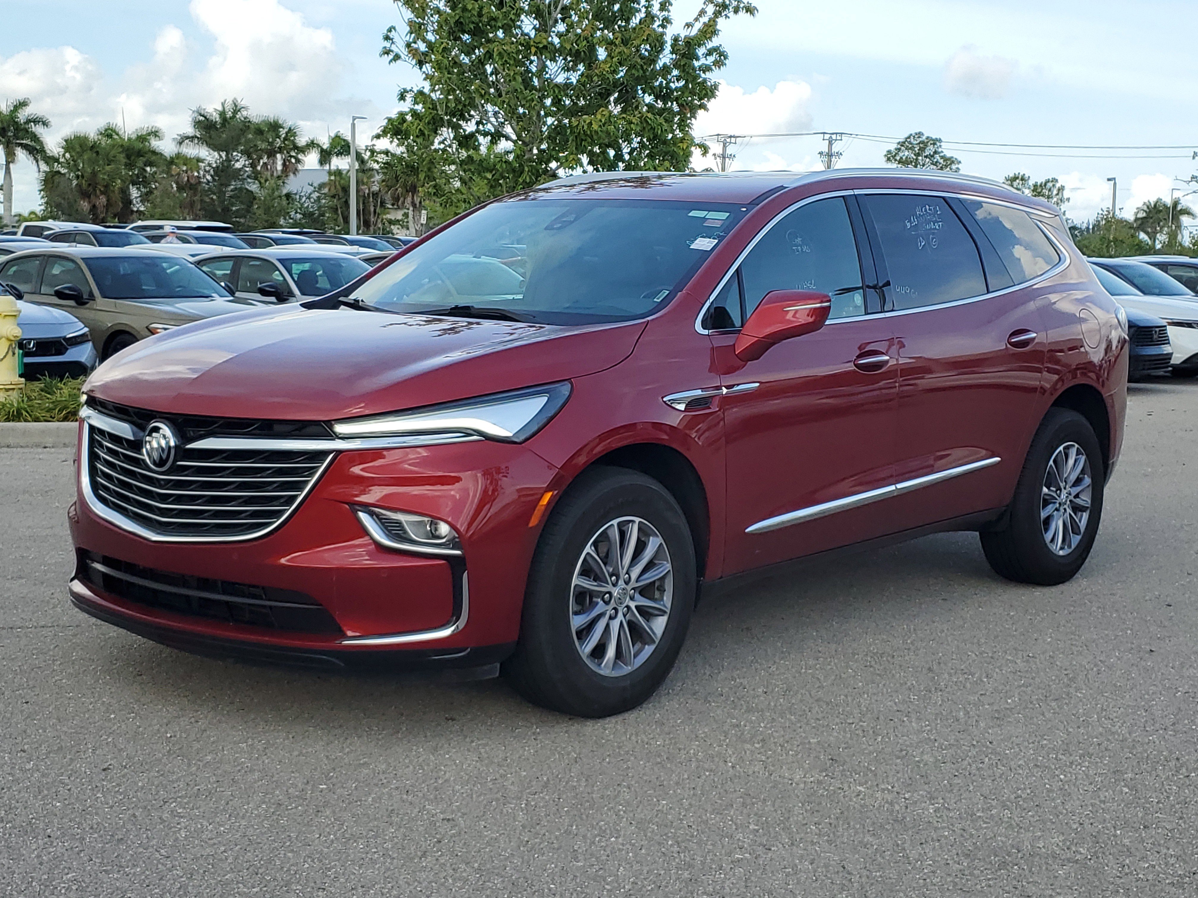 Used 2024 Buick Enclave Premium image 8