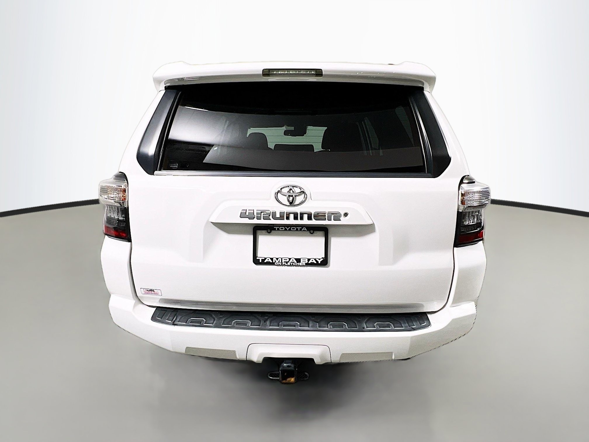 Used 2020 Toyota 4Runner SR5 AWD/4WD image 6
