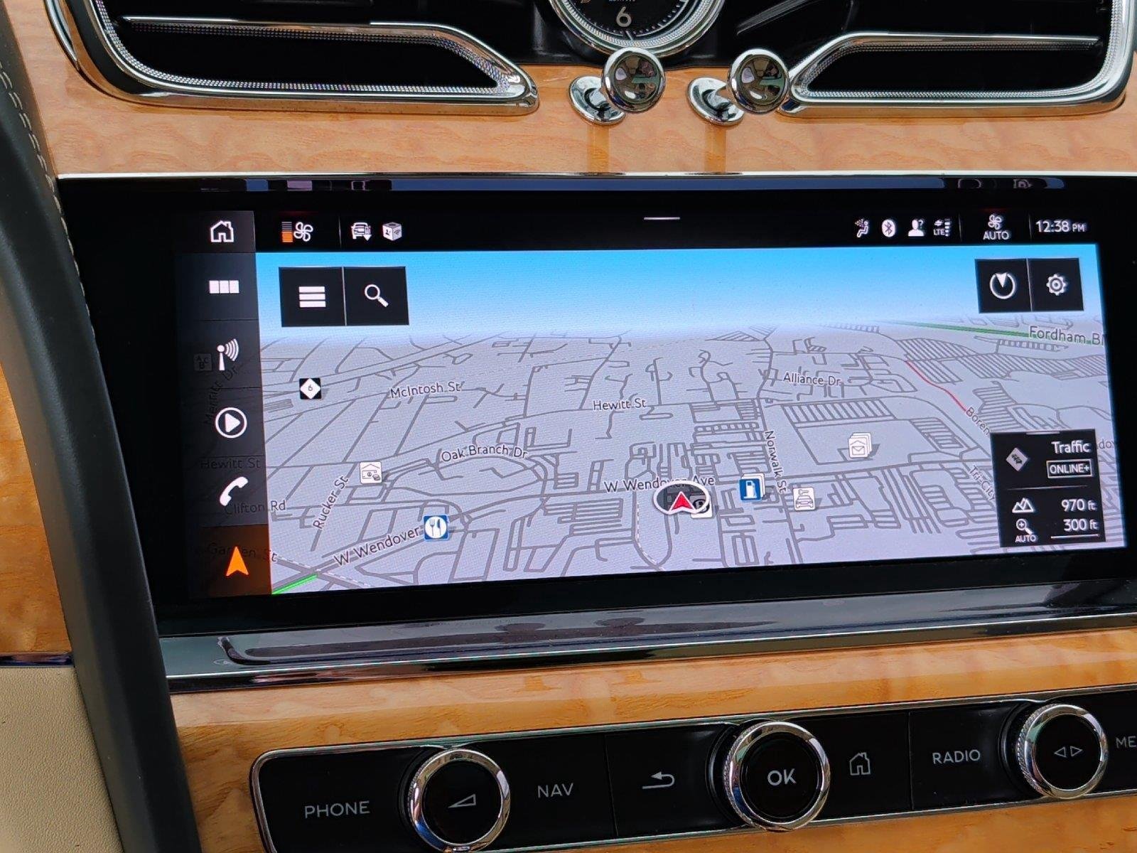 Used 2021 Bentley Bentayga Speed AWD/4WD image 31