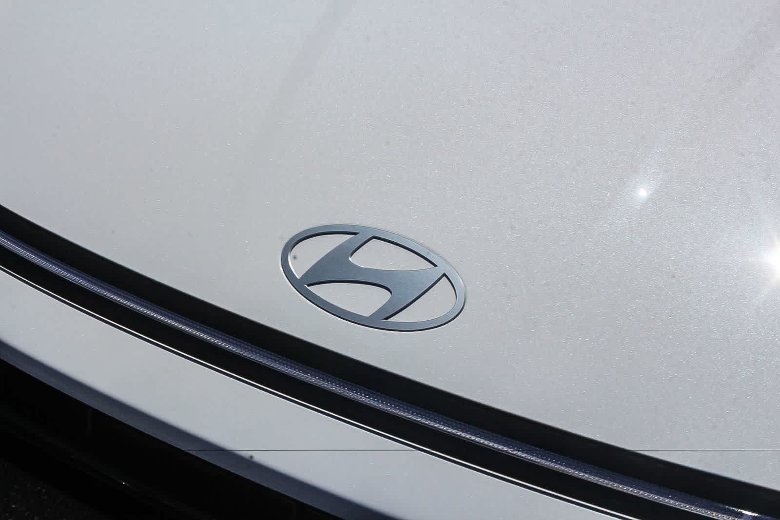 Certified 2025 Hyundai Sonata SE FWD image 14