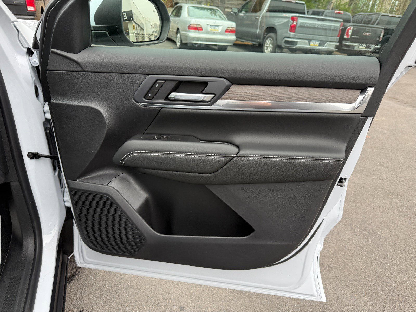 New 2026 GMC Terrain Denali image 24