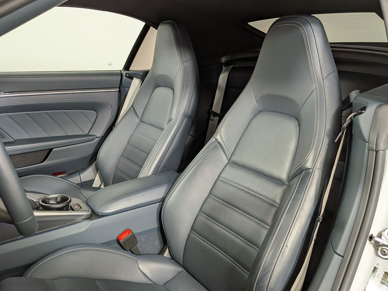Certified 2024 Porsche 911 Turbo AWD/4WD image 5