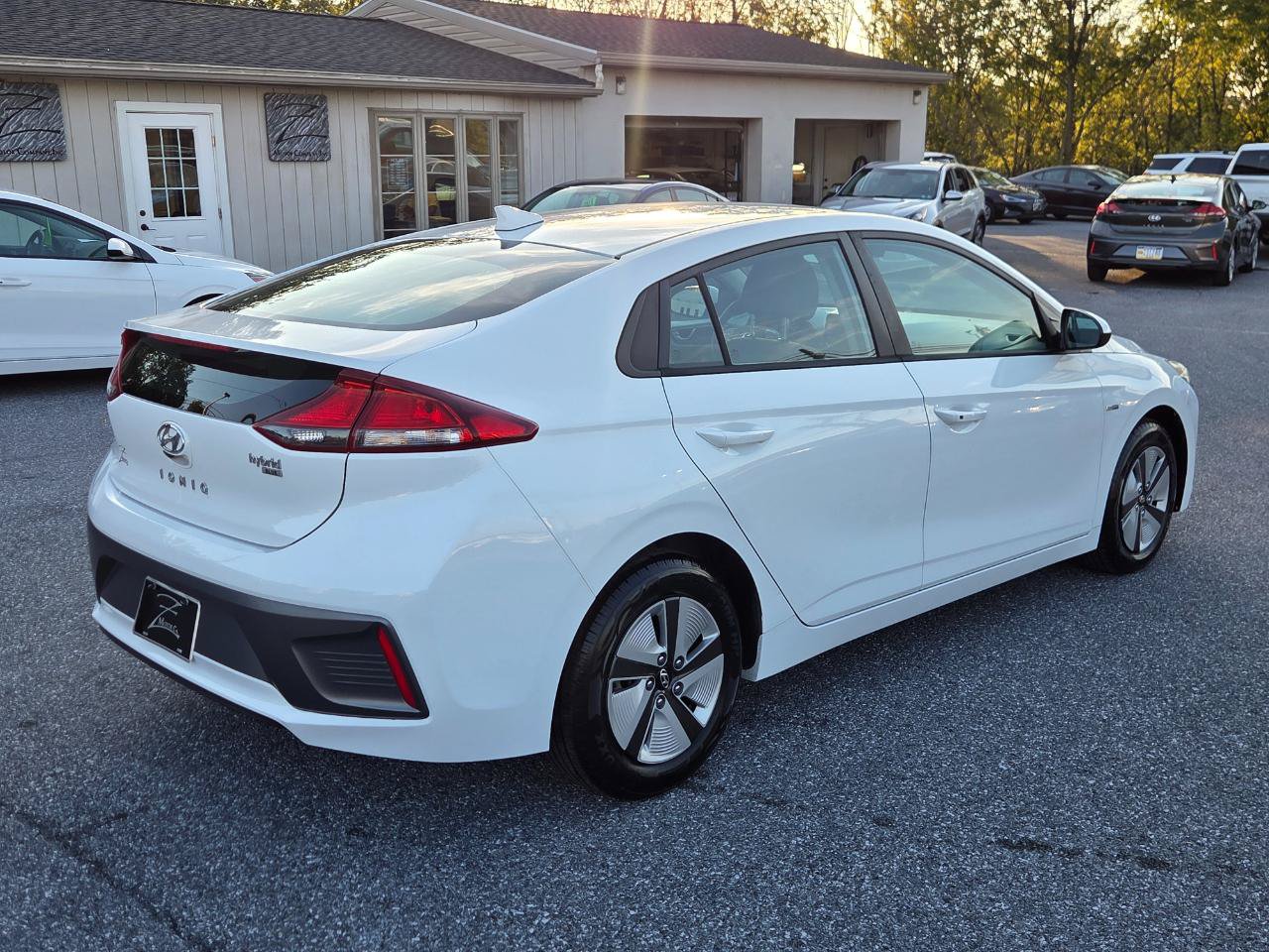 Used 2020 Hyundai Ioniq Blue FWD image 10