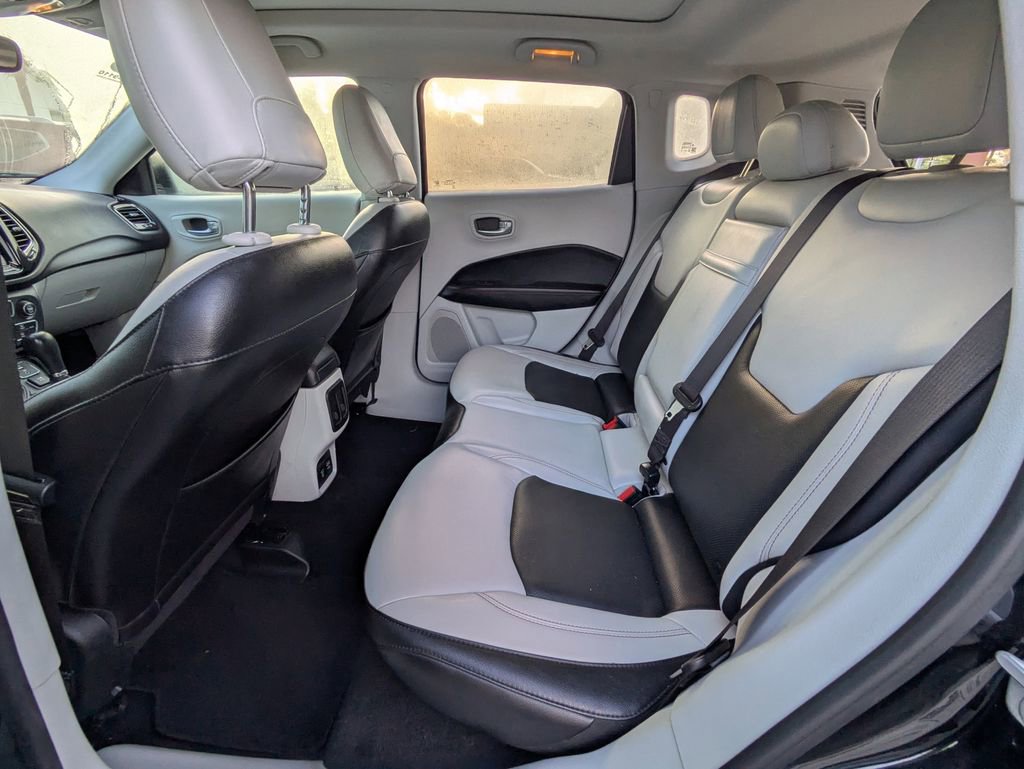 Used 2018 Jeep Compass Limited w/ Navigation Group image 14