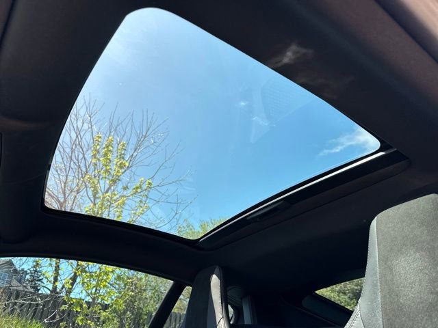 Used 2024 Jaguar F-TYPE R-Dynamic RWD image 15