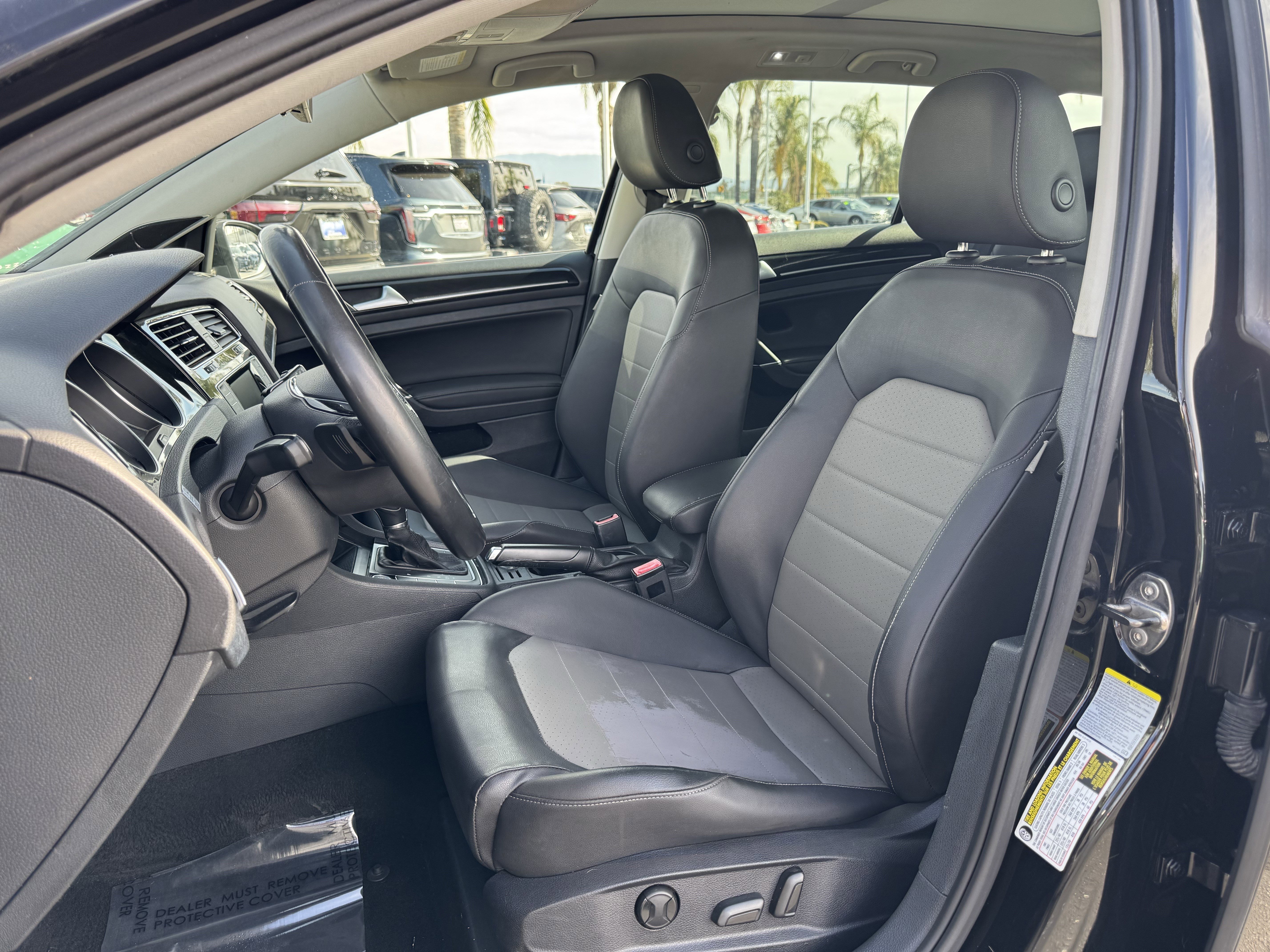 Used 2015 Volkswagen Golf TDI SEL w/ Lighting Package (SEL) image 13