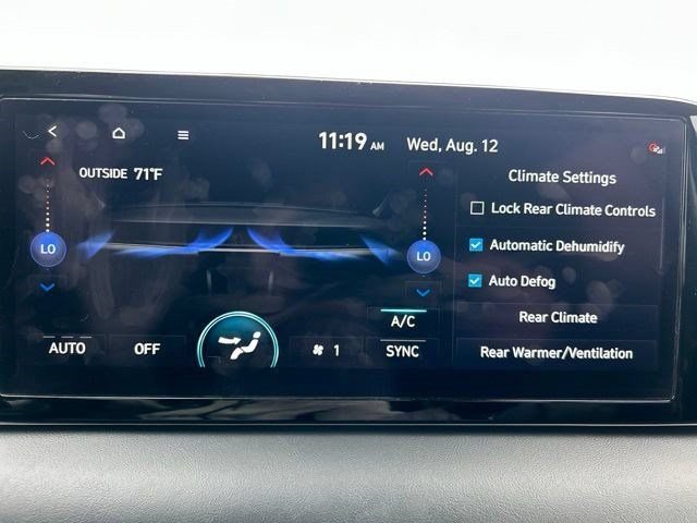 Used 2023 Hyundai Palisade Limited w/ Winter Package FWD image 26