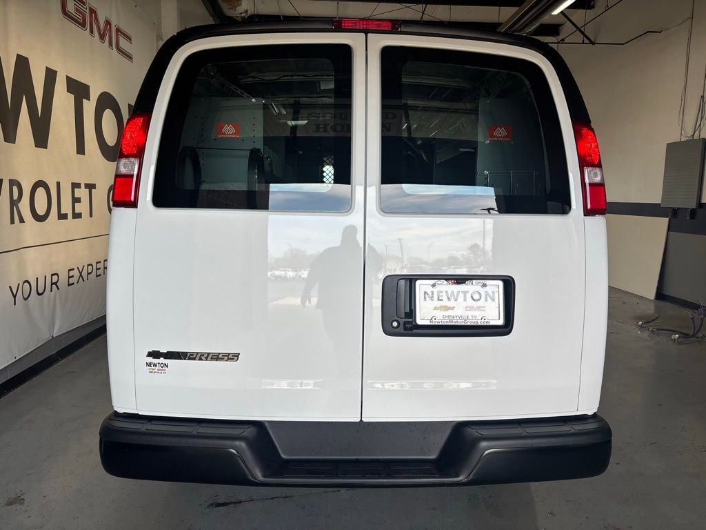 New 2025 Chevrolet Express 2500 Work Van w/ Driver Convenience Package image 11