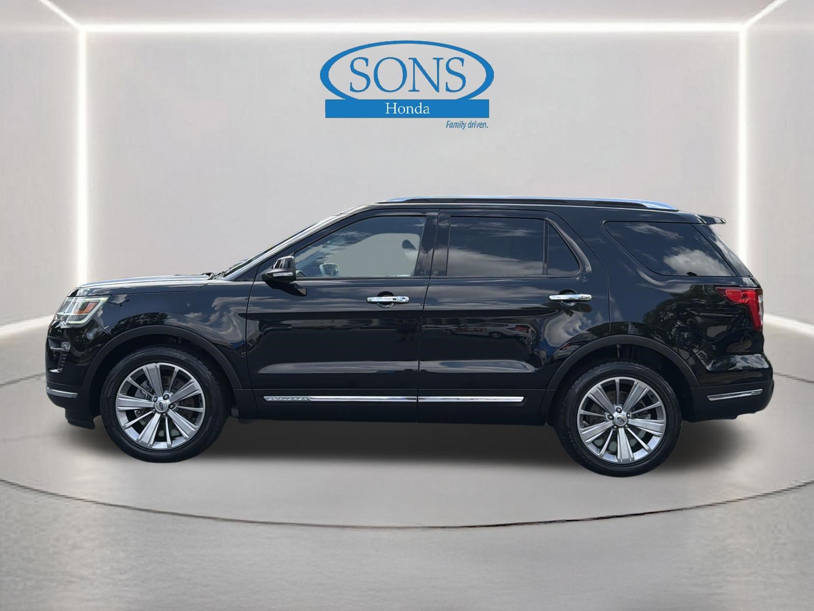 Used 2018 Ford Explorer Limited FWD image 22