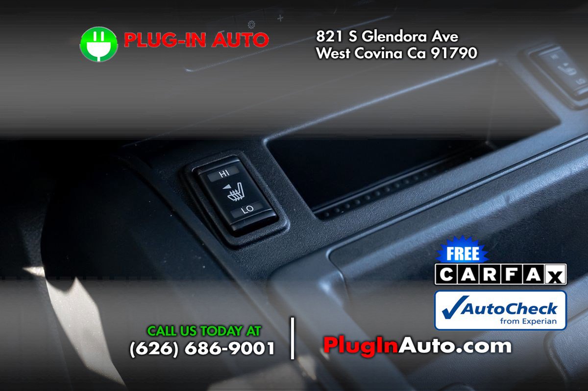 Used 2023 Nissan Titan SV w/ SV Convenience Package image 28