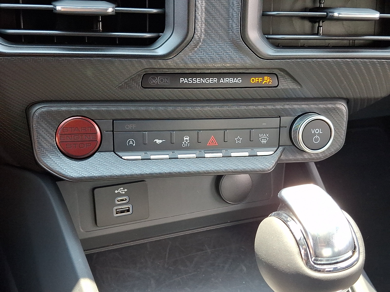 Certified 2026 Ford Mustang Coupe RWD image 19