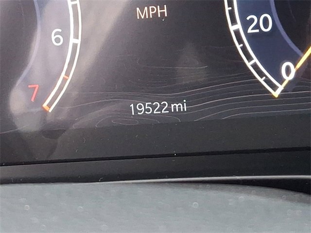 Used 2025 Jeep Grand Cherokee Limited image 20