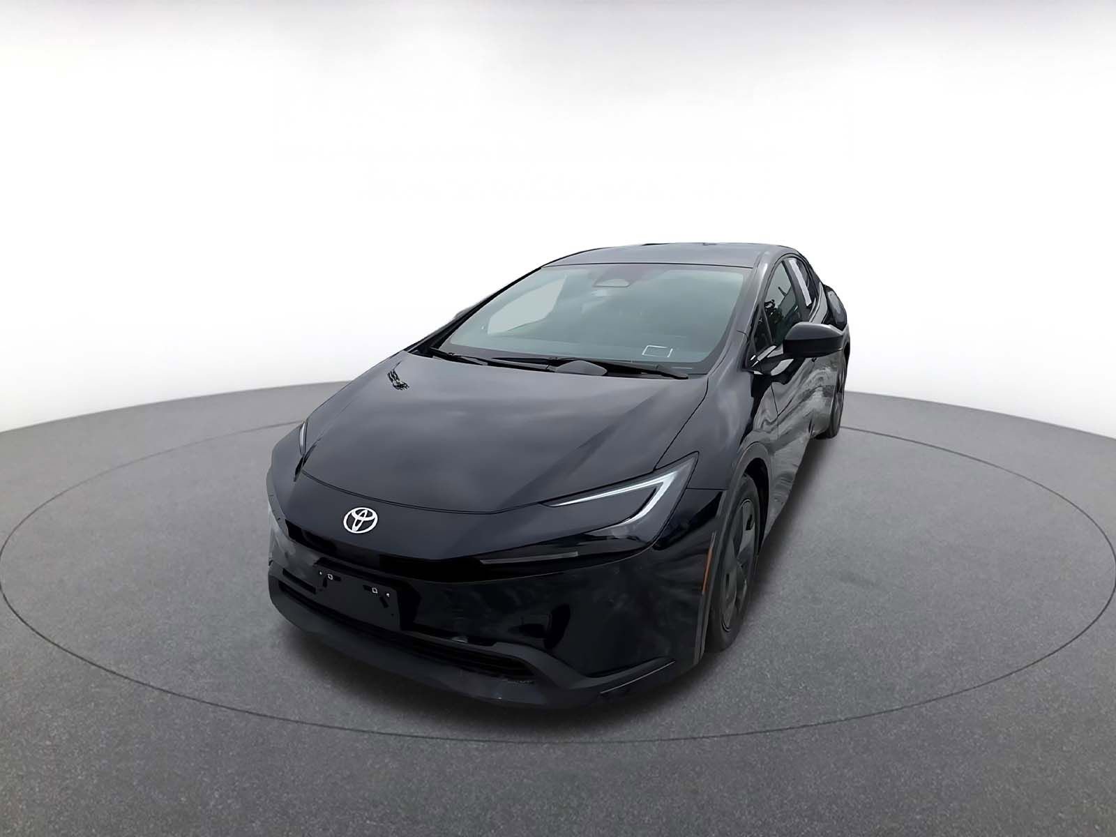 Used 2025 Toyota Prius LE image 7