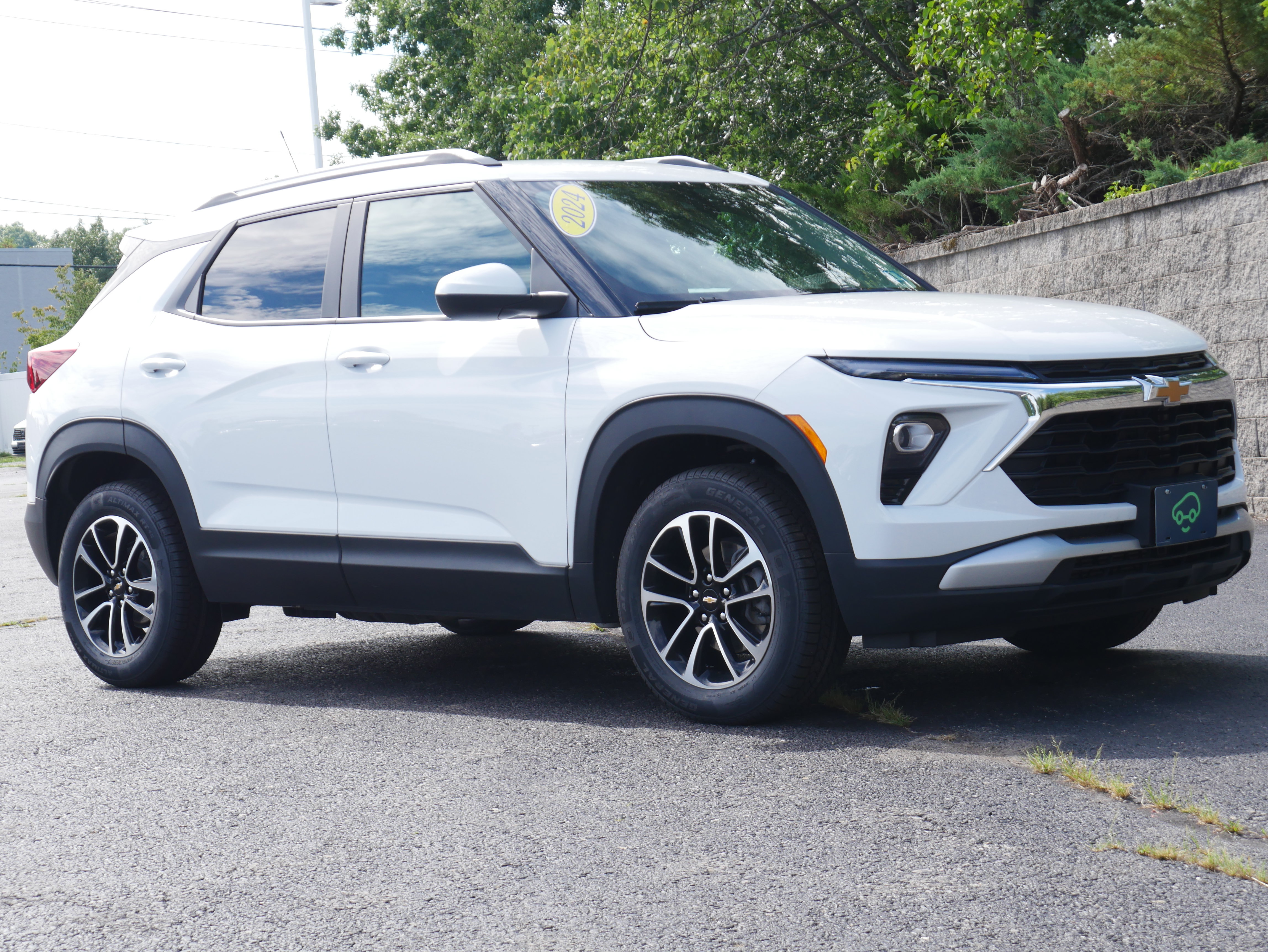 Certified 2024 Chevrolet TrailBlazer LT w/ Driver Confidence Package AWD/4WD image 9