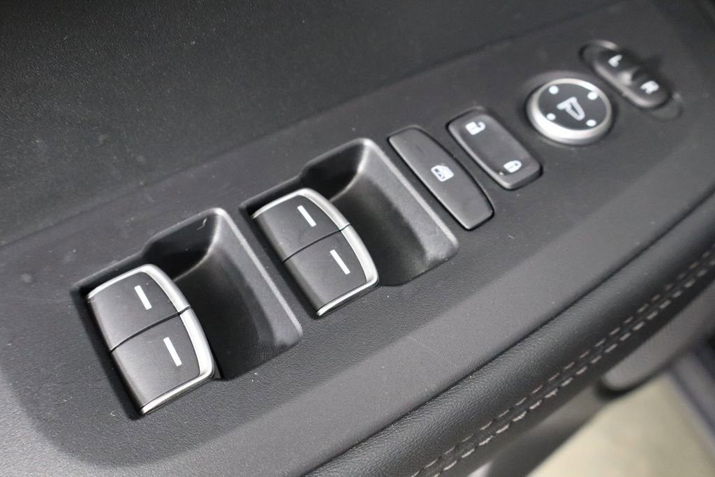 Used 2025 Acura ADX FWD image 19