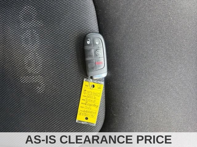 Used 2016 Jeep Renegade Latitude w/ Cold Weather Group FWD image 16