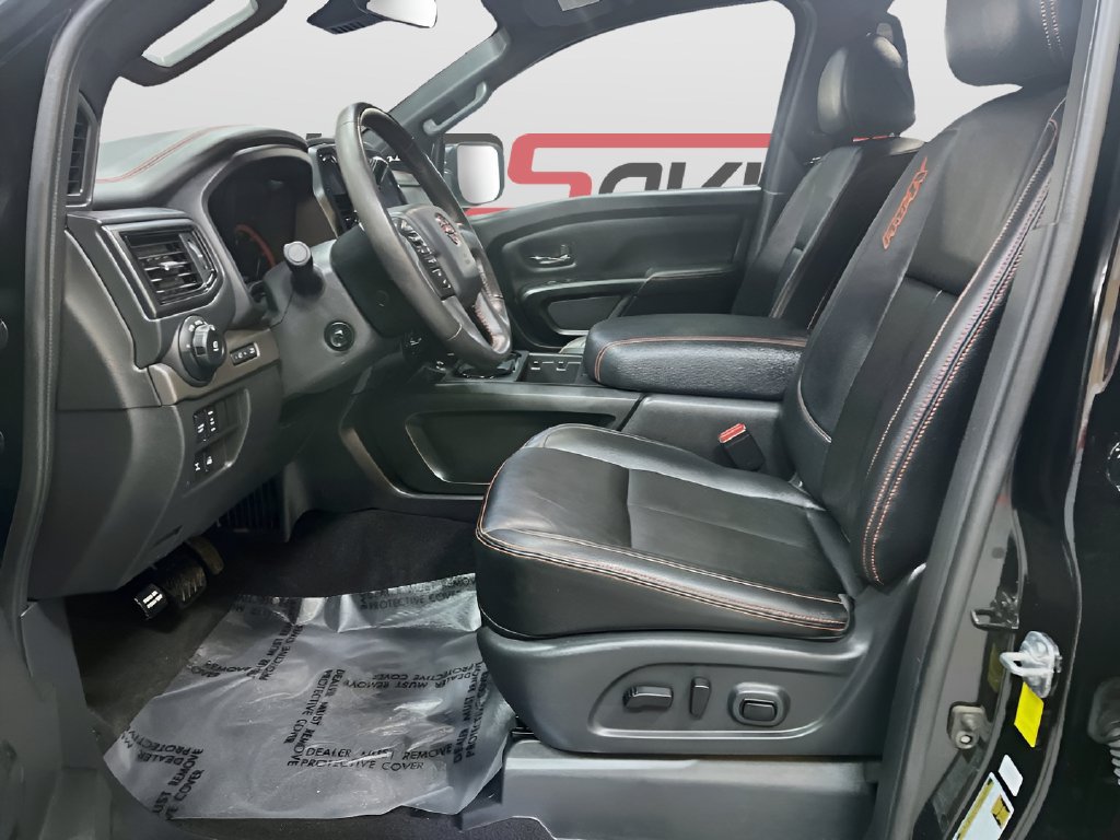 Used 2024 Nissan Titan PRO-4X w/ Pro-4x Convenience Package AWD/4WD image 22