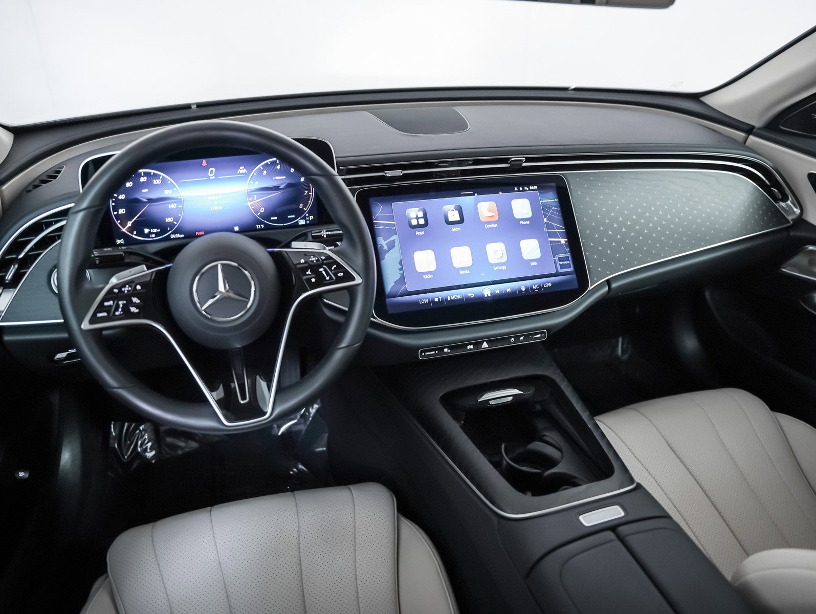 Certified 2024 Mercedes-Benz E 350 4MATIC Sedan image 18