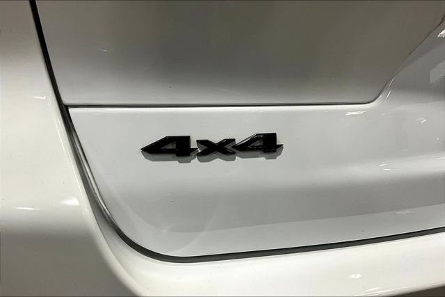 Used 2024 Jeep Grand Cherokee L Altitude AWD/4WD image 22