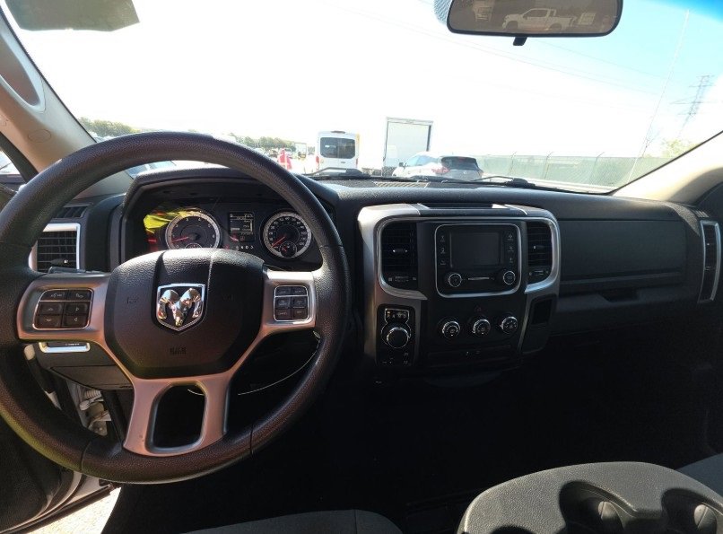 Used 2021 RAM 1500 Classic SLT image 27