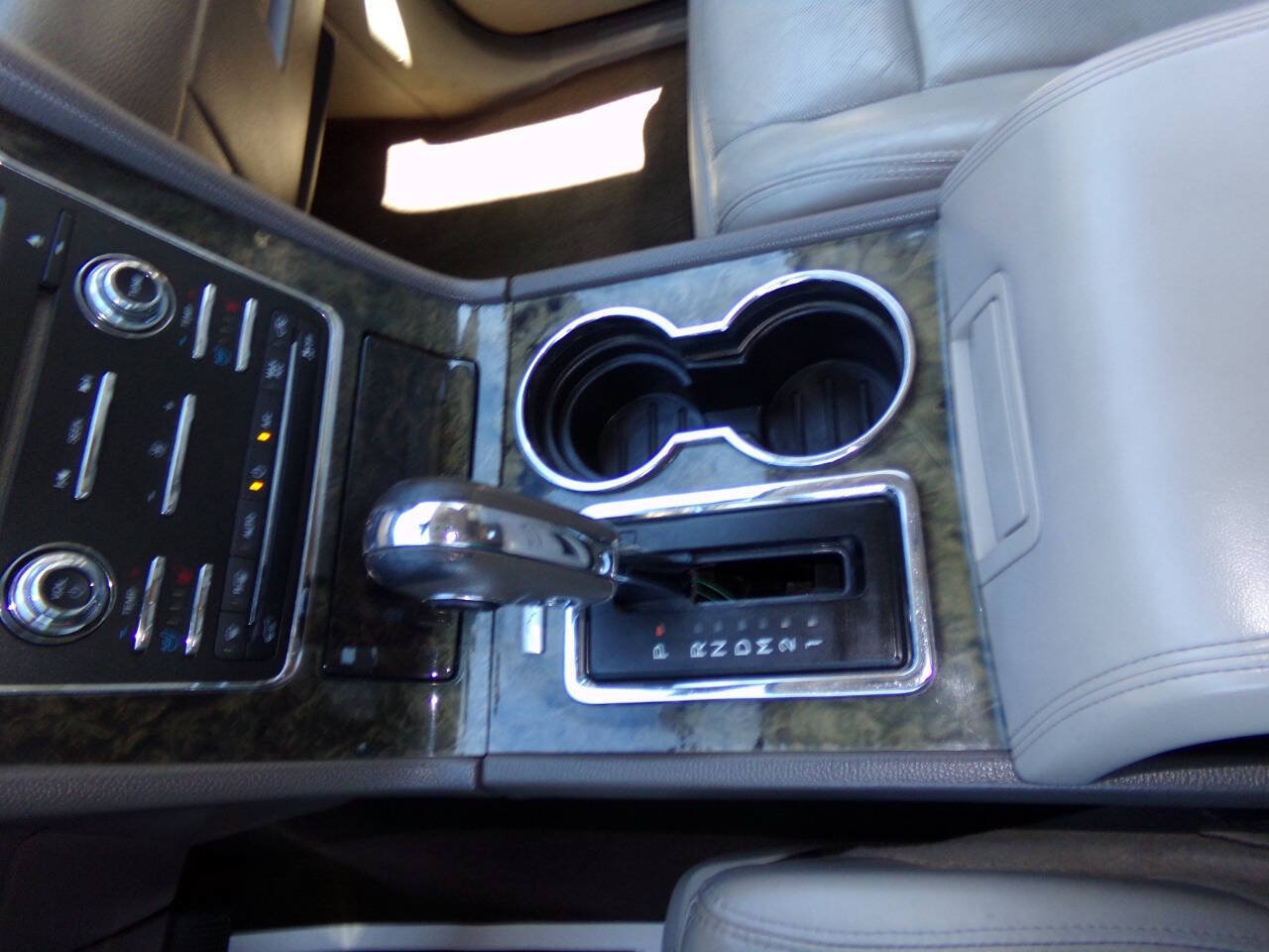 Used 2016 Lincoln Navigator L Select RWD image 65